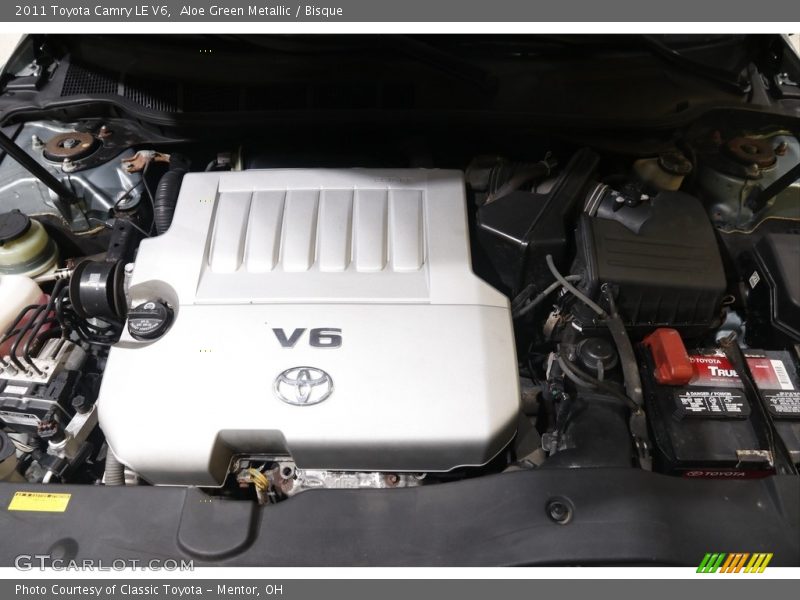 Aloe Green Metallic / Bisque 2011 Toyota Camry LE V6