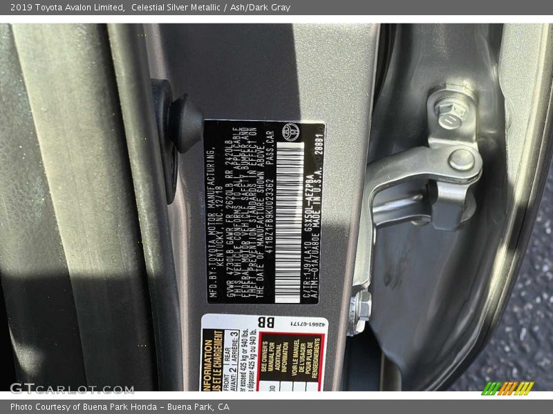 Celestial Silver Metallic / Ash/Dark Gray 2019 Toyota Avalon Limited