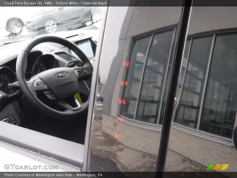 Oxford White / Charcoal Black 2018 Ford Escape SEL 4WD