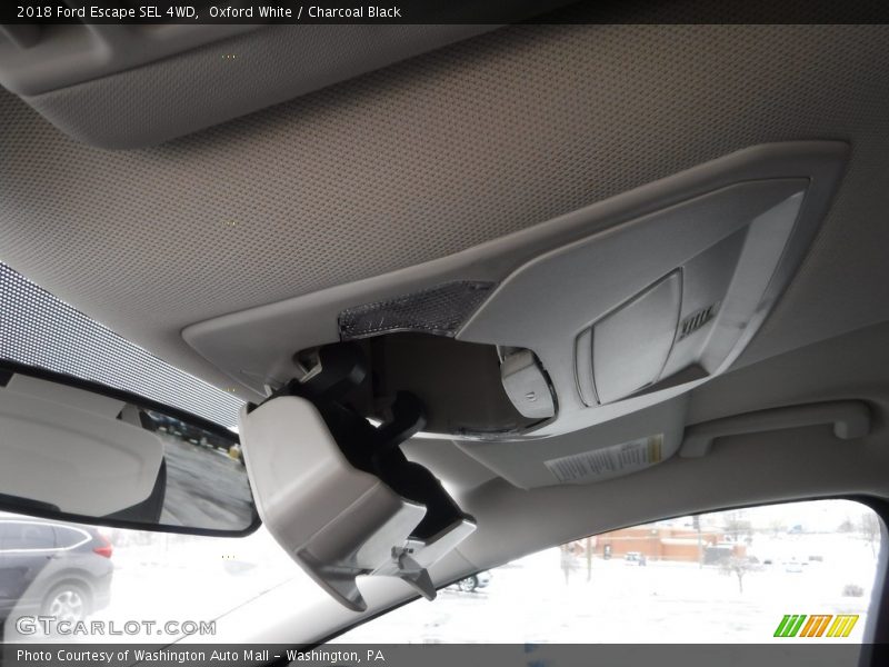 Oxford White / Charcoal Black 2018 Ford Escape SEL 4WD