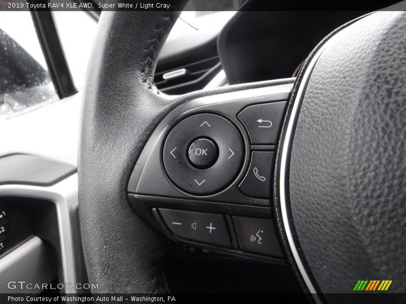 Super White / Light Gray 2019 Toyota RAV4 XLE AWD