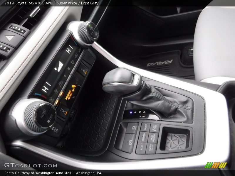 Super White / Light Gray 2019 Toyota RAV4 XLE AWD