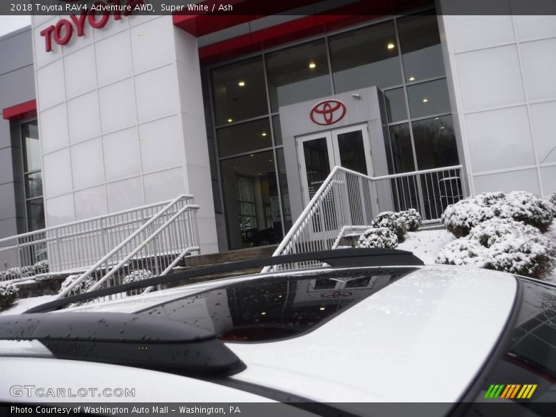 Super White / Ash 2018 Toyota RAV4 Adventure AWD