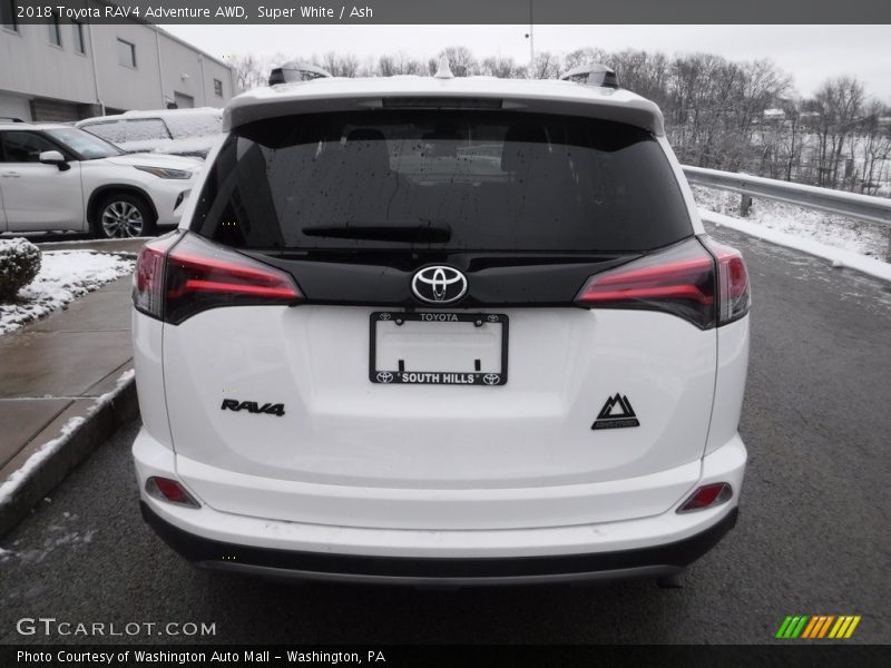 Super White / Ash 2018 Toyota RAV4 Adventure AWD