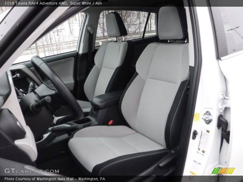 Super White / Ash 2018 Toyota RAV4 Adventure AWD