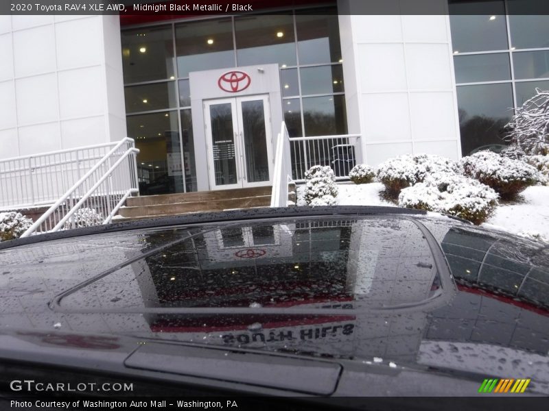 Midnight Black Metallic / Black 2020 Toyota RAV4 XLE AWD
