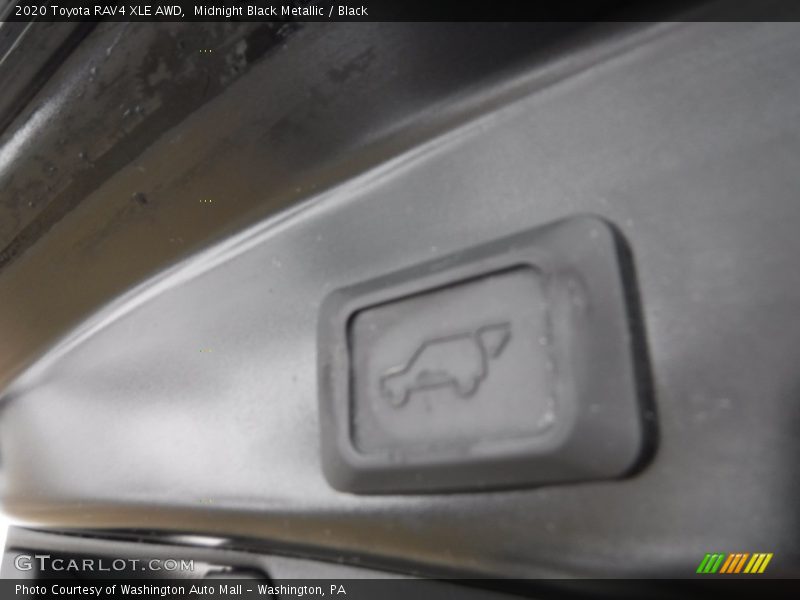Midnight Black Metallic / Black 2020 Toyota RAV4 XLE AWD