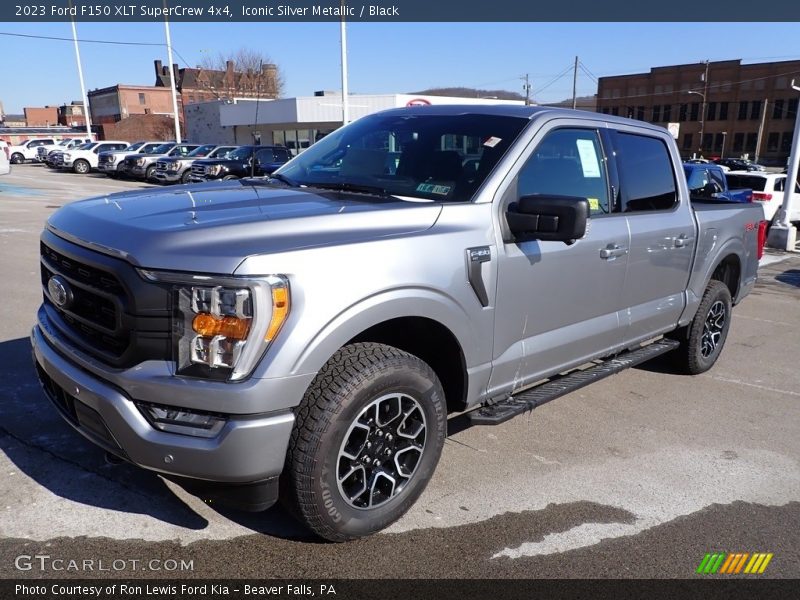 Front 3/4 View of 2023 F150 XLT SuperCrew 4x4