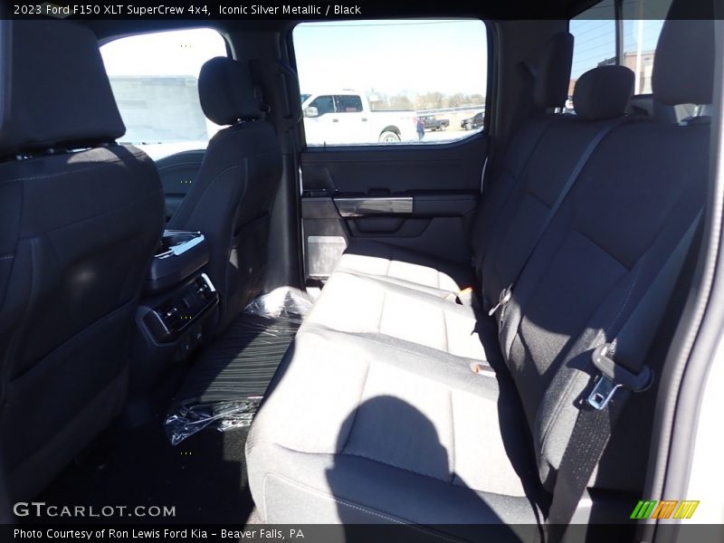 Iconic Silver Metallic / Black 2023 Ford F150 XLT SuperCrew 4x4