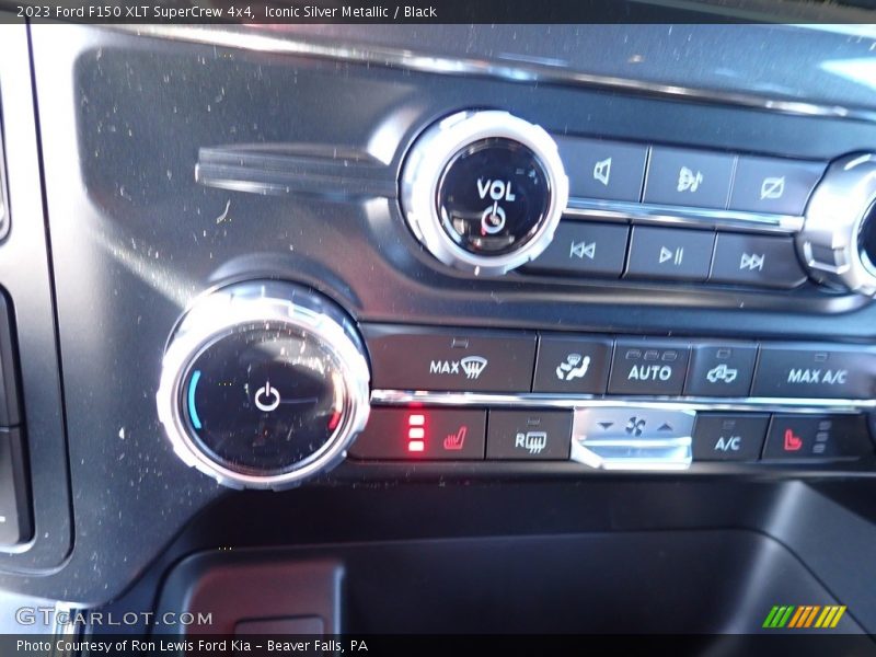 Iconic Silver Metallic / Black 2023 Ford F150 XLT SuperCrew 4x4