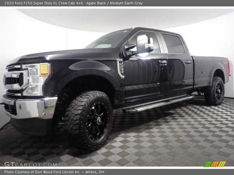 Agate Black / Medium Earth Gray 2020 Ford F250 Super Duty XL Crew Cab 4x4