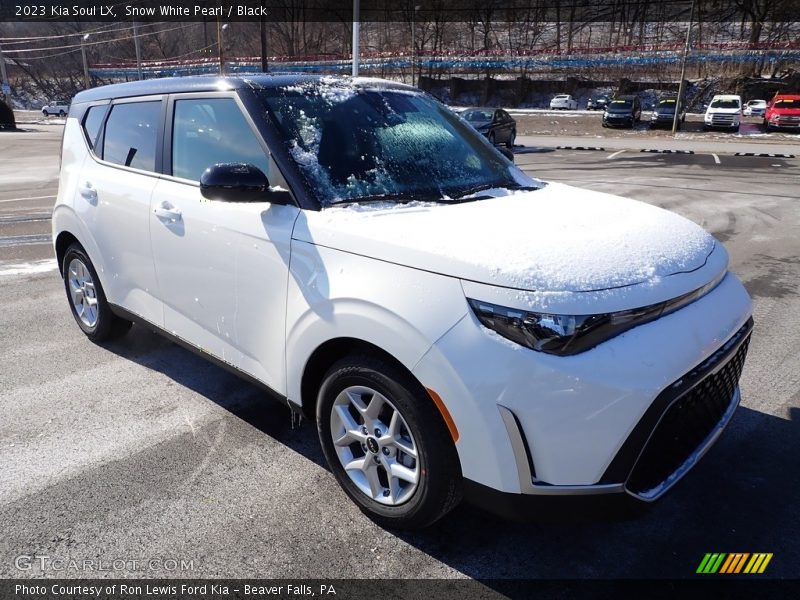 Snow White Pearl / Black 2023 Kia Soul LX