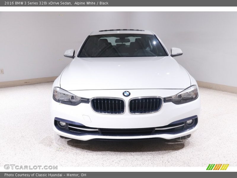 Alpine White / Black 2016 BMW 3 Series 328i xDrive Sedan