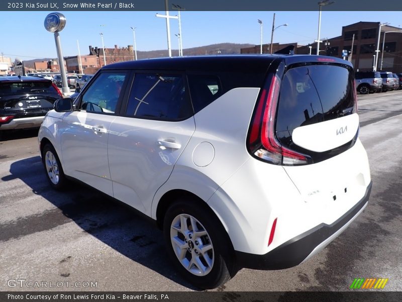 Snow White Pearl / Black 2023 Kia Soul LX