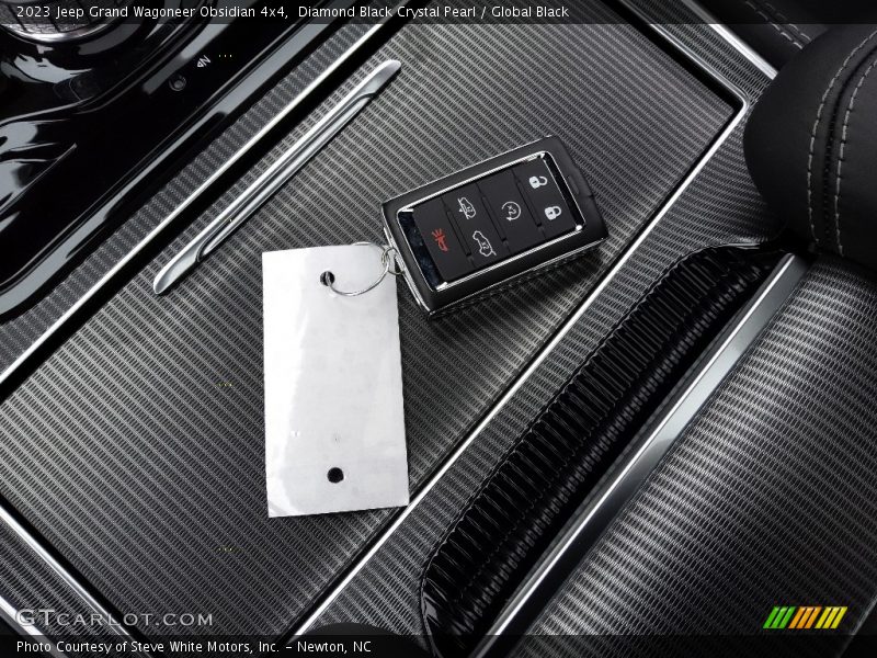 Diamond Black Crystal Pearl / Global Black 2023 Jeep Grand Wagoneer Obsidian 4x4