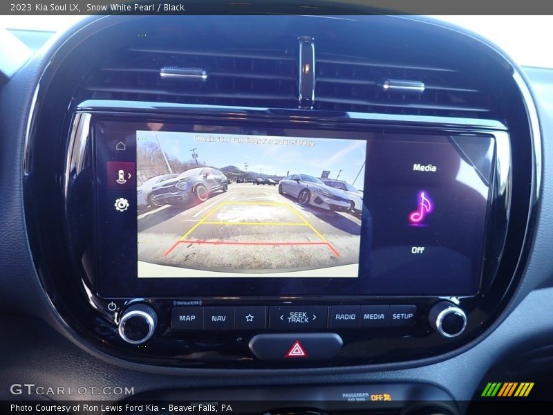 Snow White Pearl / Black 2023 Kia Soul LX