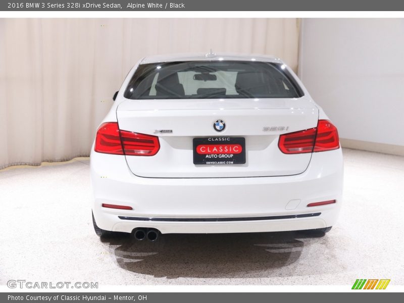 Alpine White / Black 2016 BMW 3 Series 328i xDrive Sedan
