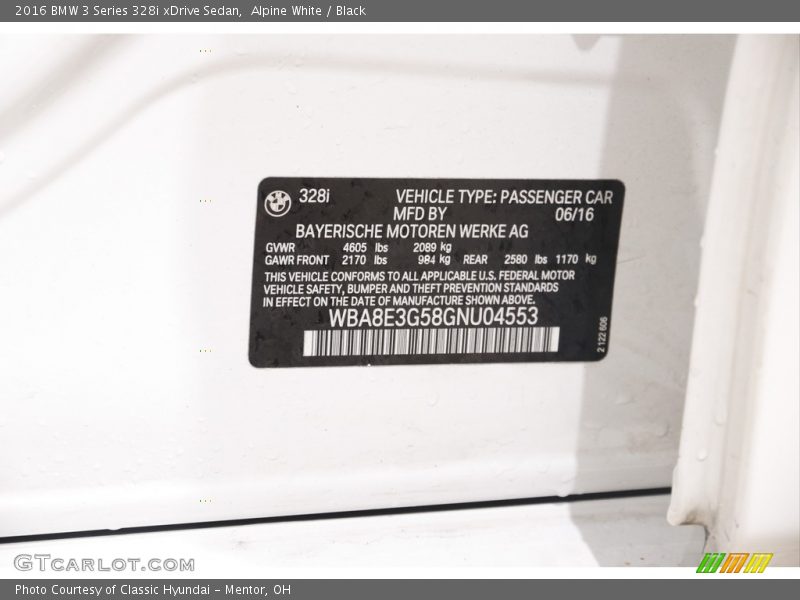 Alpine White / Black 2016 BMW 3 Series 328i xDrive Sedan