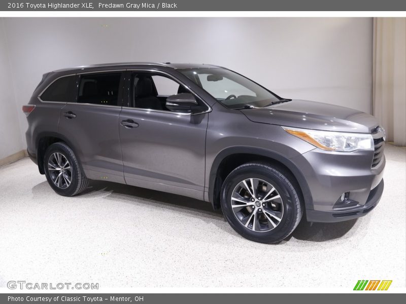 Predawn Gray Mica / Black 2016 Toyota Highlander XLE