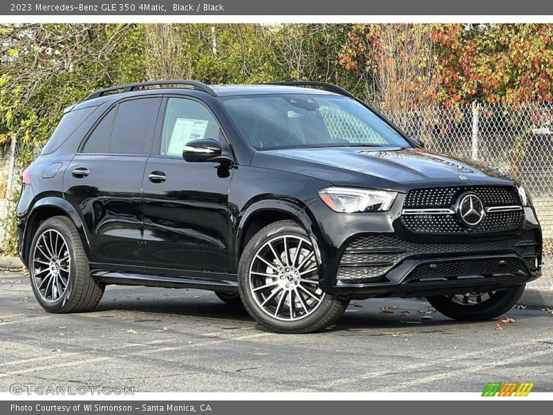 Front 3/4 View of 2023 GLE 350 4Matic