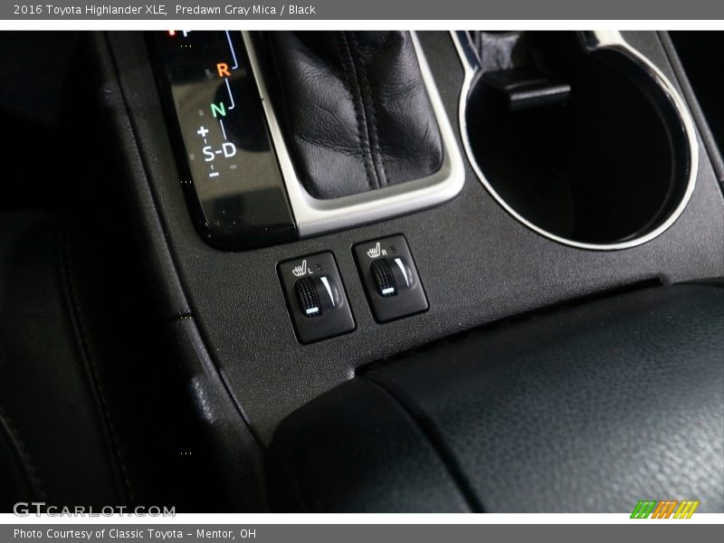 Predawn Gray Mica / Black 2016 Toyota Highlander XLE