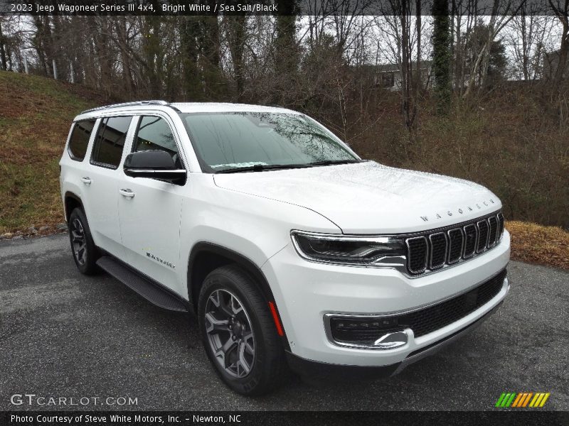 Front 3/4 View of 2023 Wagoneer Series III 4x4