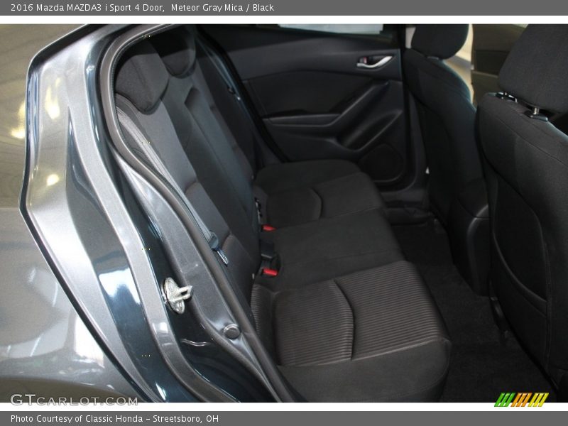 Meteor Gray Mica / Black 2016 Mazda MAZDA3 i Sport 4 Door