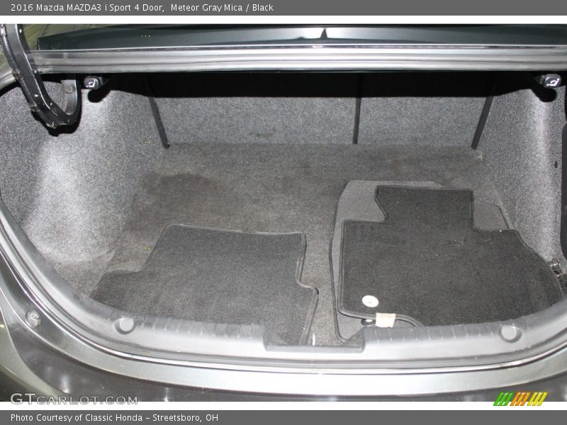 Meteor Gray Mica / Black 2016 Mazda MAZDA3 i Sport 4 Door