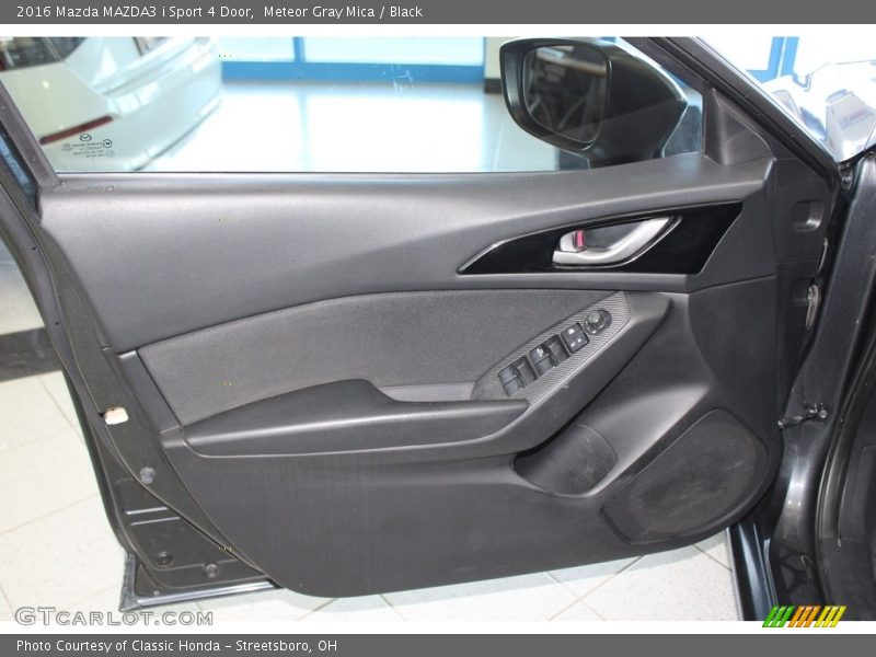 Meteor Gray Mica / Black 2016 Mazda MAZDA3 i Sport 4 Door