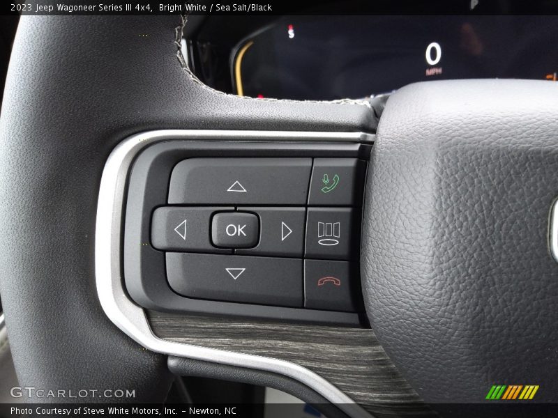  2023 Wagoneer Series III 4x4 Steering Wheel