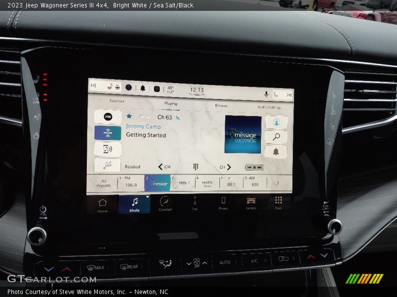 Controls of 2023 Wagoneer Series III 4x4