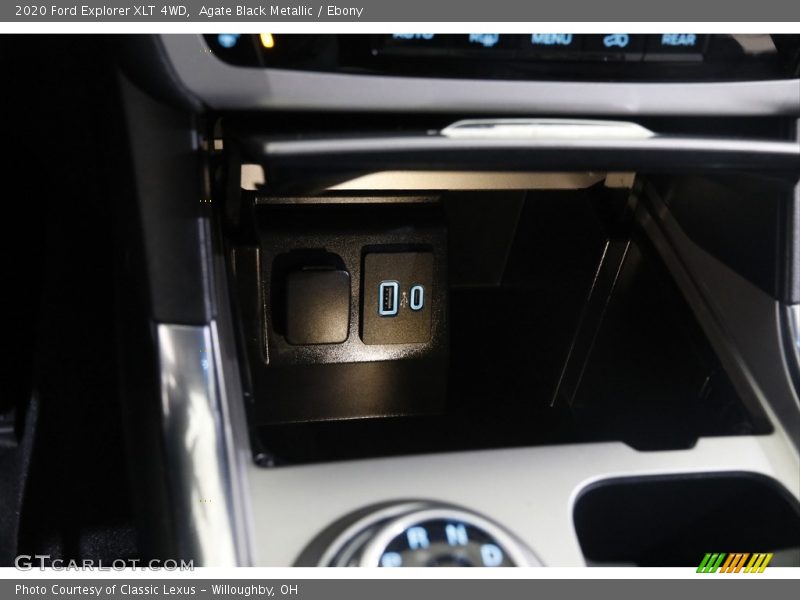Agate Black Metallic / Ebony 2020 Ford Explorer XLT 4WD