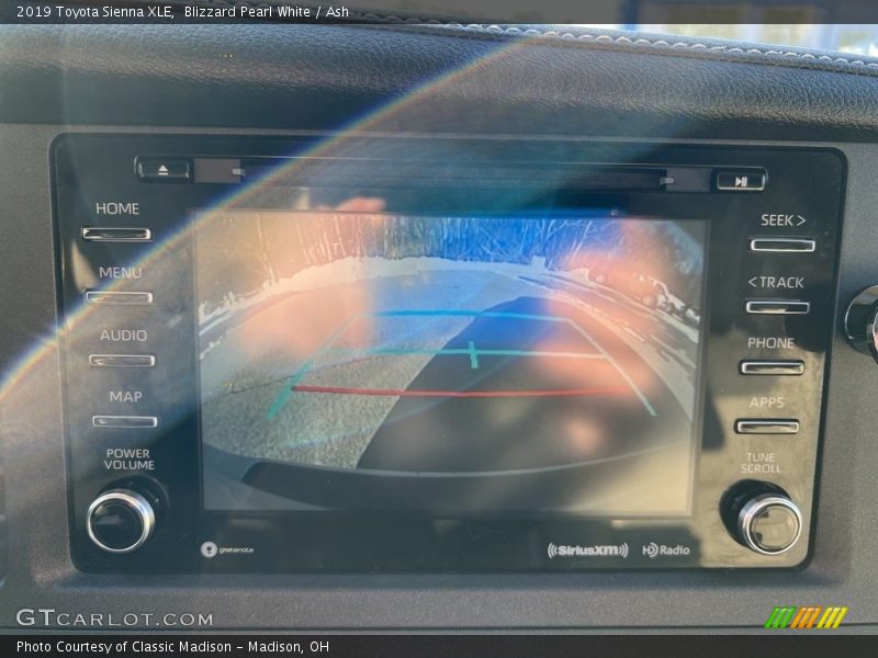 Blizzard Pearl White / Ash 2019 Toyota Sienna XLE