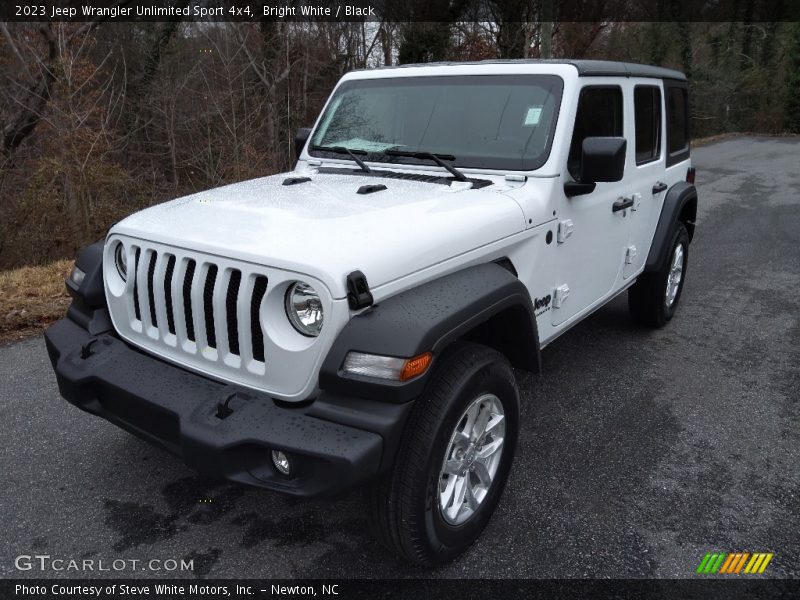 Bright White / Black 2023 Jeep Wrangler Unlimited Sport 4x4