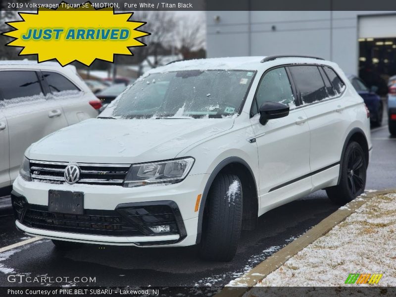 Pure White / Titan Black 2019 Volkswagen Tiguan SE 4MOTION