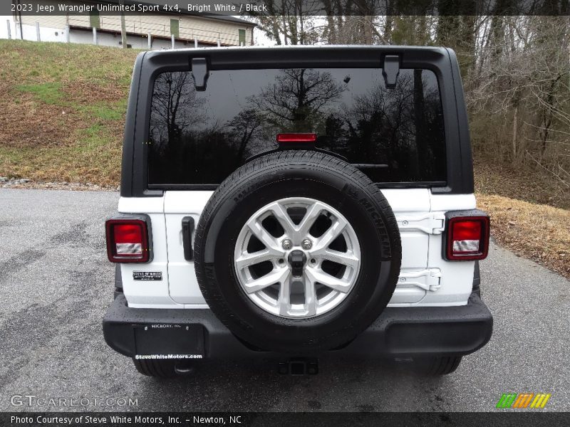 Bright White / Black 2023 Jeep Wrangler Unlimited Sport 4x4