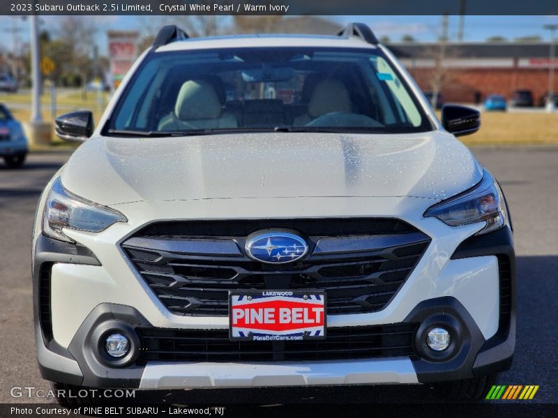 Crystal White Pearl / Warm Ivory 2023 Subaru Outback 2.5i Limited