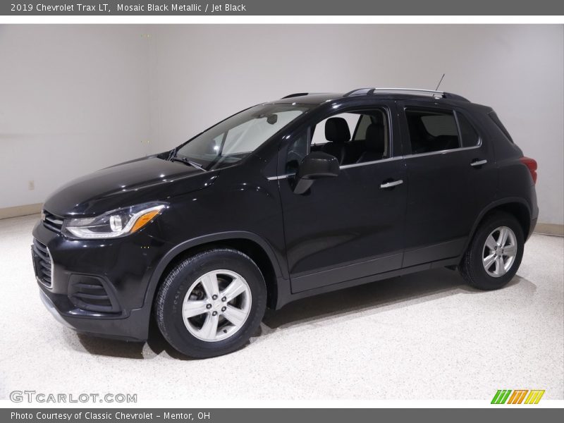 Mosaic Black Metallic / Jet Black 2019 Chevrolet Trax LT