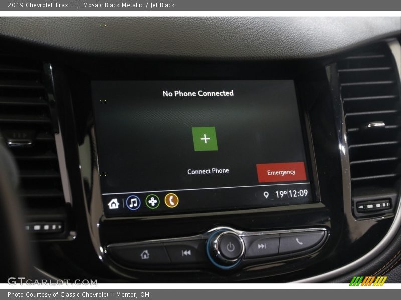 Mosaic Black Metallic / Jet Black 2019 Chevrolet Trax LT