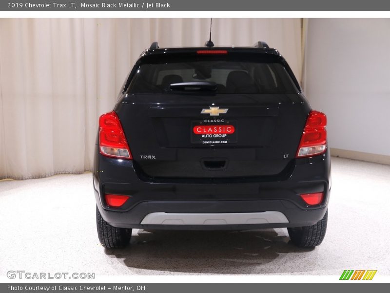 Mosaic Black Metallic / Jet Black 2019 Chevrolet Trax LT