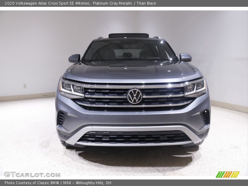 Platinum Gray Metallic / Titan Black 2020 Volkswagen Atlas Cross Sport SE 4Motion