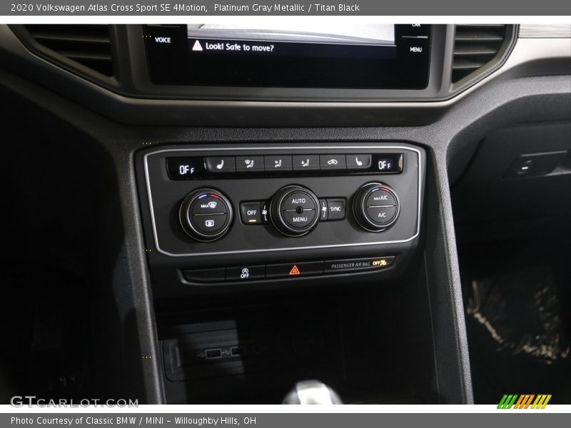 Controls of 2020 Atlas Cross Sport SE 4Motion