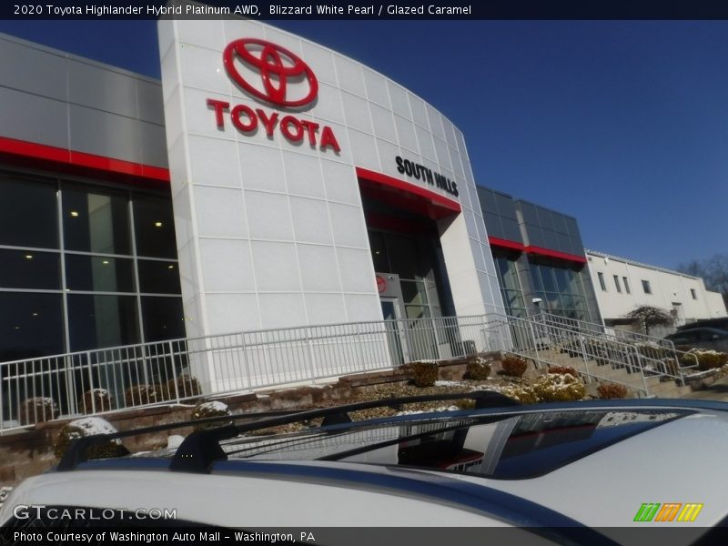 Blizzard White Pearl / Glazed Caramel 2020 Toyota Highlander Hybrid Platinum AWD