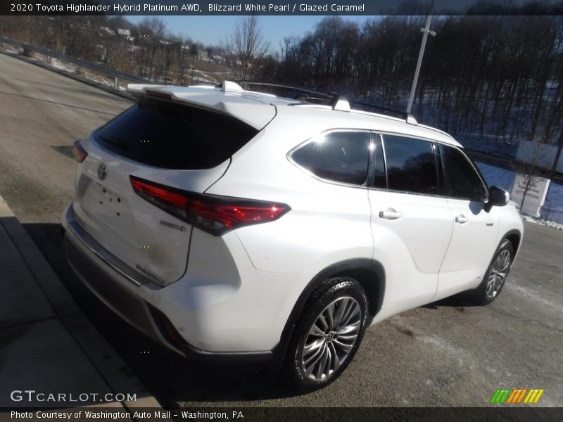 Blizzard White Pearl / Glazed Caramel 2020 Toyota Highlander Hybrid Platinum AWD