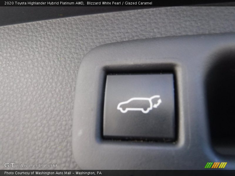 Blizzard White Pearl / Glazed Caramel 2020 Toyota Highlander Hybrid Platinum AWD