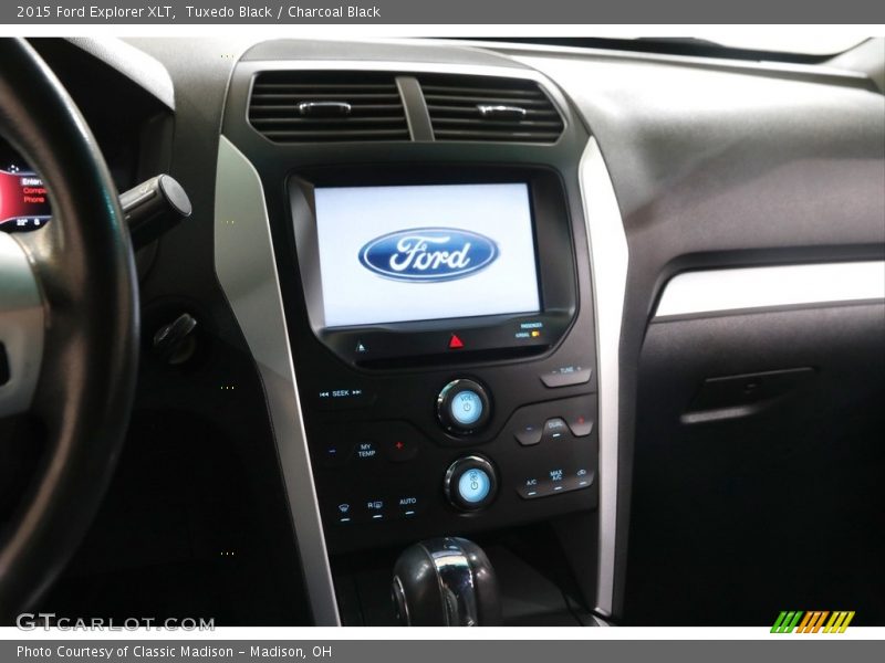 Tuxedo Black / Charcoal Black 2015 Ford Explorer XLT