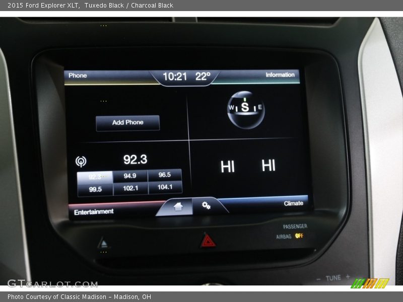 Tuxedo Black / Charcoal Black 2015 Ford Explorer XLT