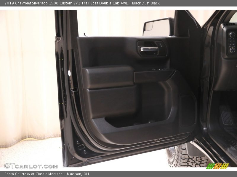 Black / Jet Black 2019 Chevrolet Silverado 1500 Custom Z71 Trail Boss Double Cab 4WD