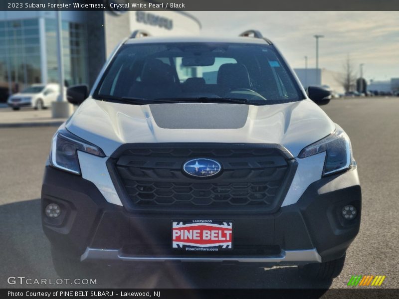 Crystal White Pearl / Black 2023 Subaru Forester Wilderness