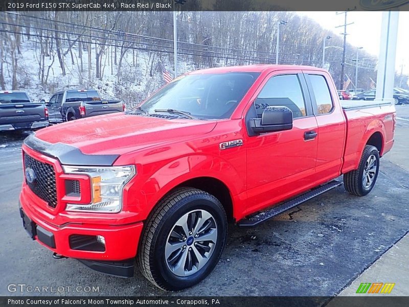 Front 3/4 View of 2019 F150 STX SuperCab 4x4